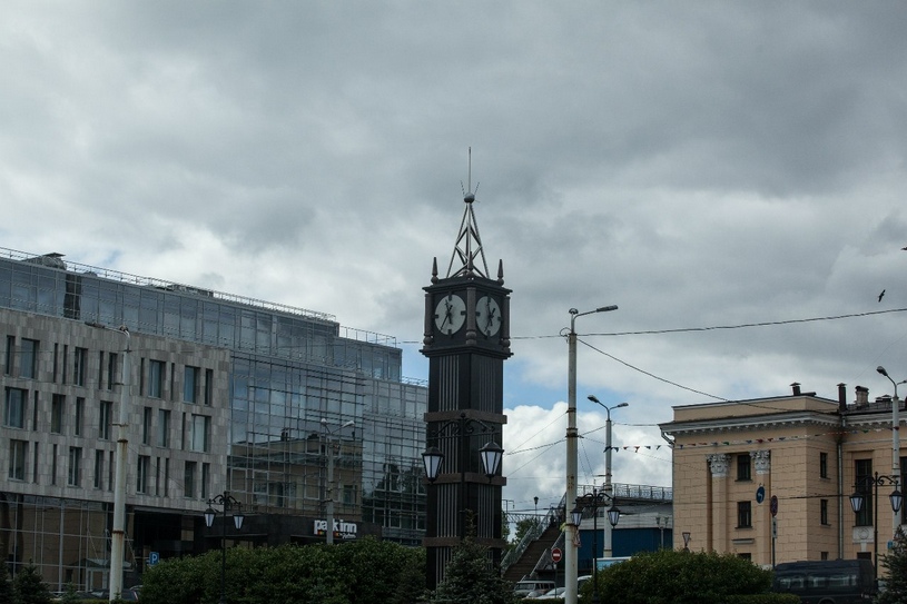 Петрозаводск - столица Карелии, улица, часы