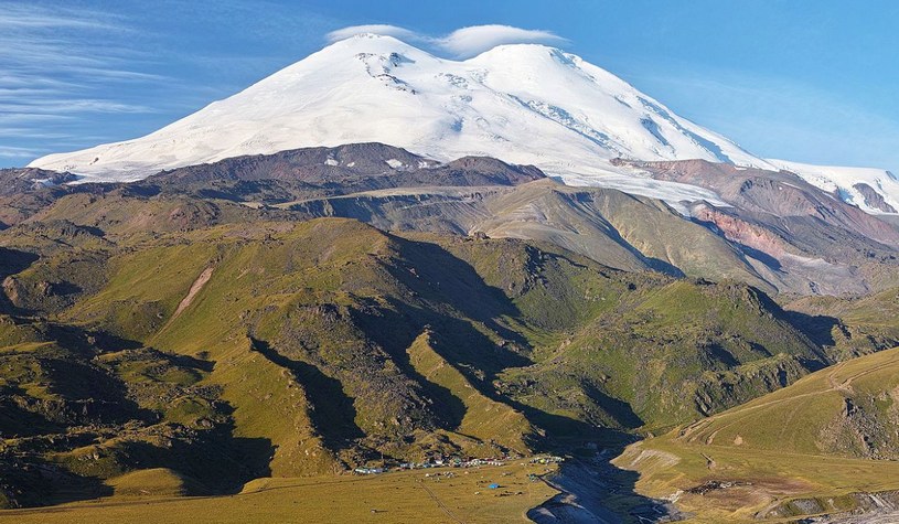 Высочайшая гора России - Эльбрус